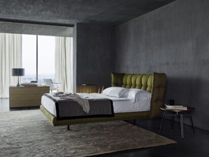 Husk Bett von B&B Italia